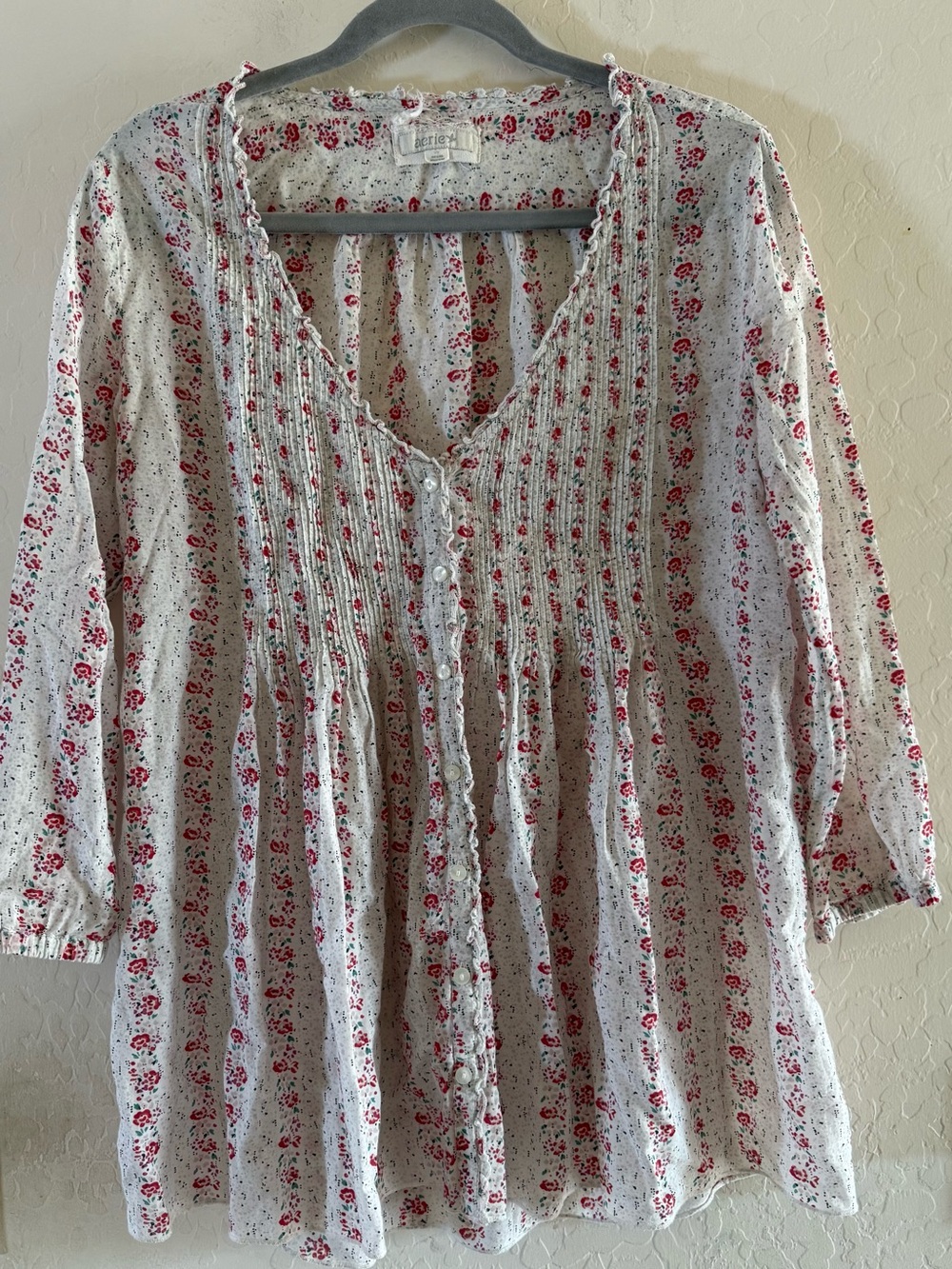 Aerie, small, cotton blend floral button-down peasant blouse